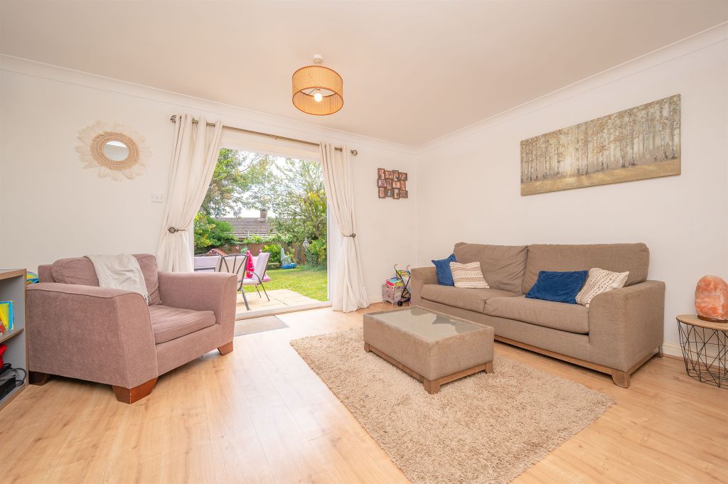 Property photo 3 of 12