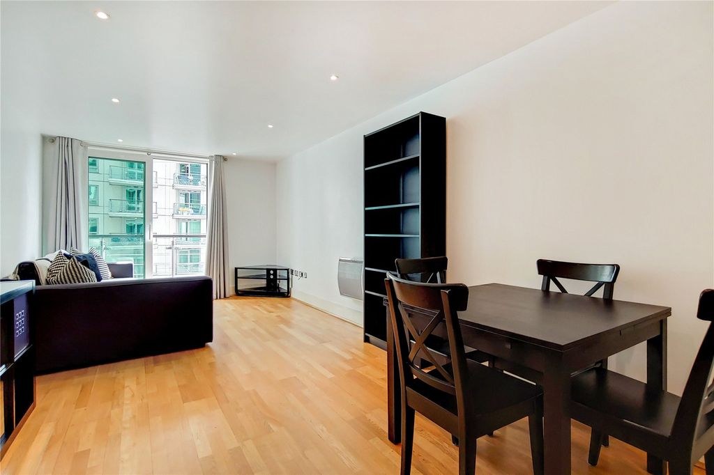 Property photo 3 of 12 Reception Room