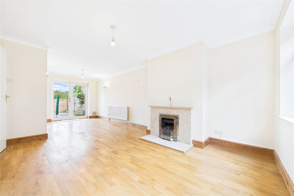 Property photo 3 of 10 Picture No. 21