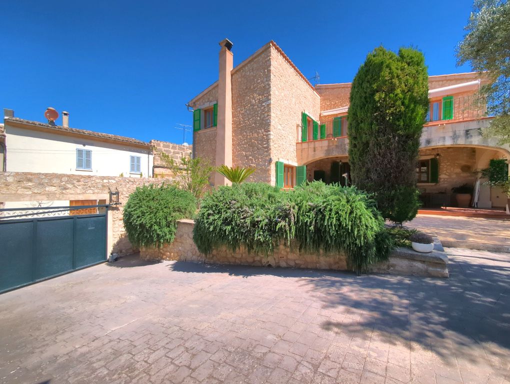 Property photo 1 of 24 001.Jpg