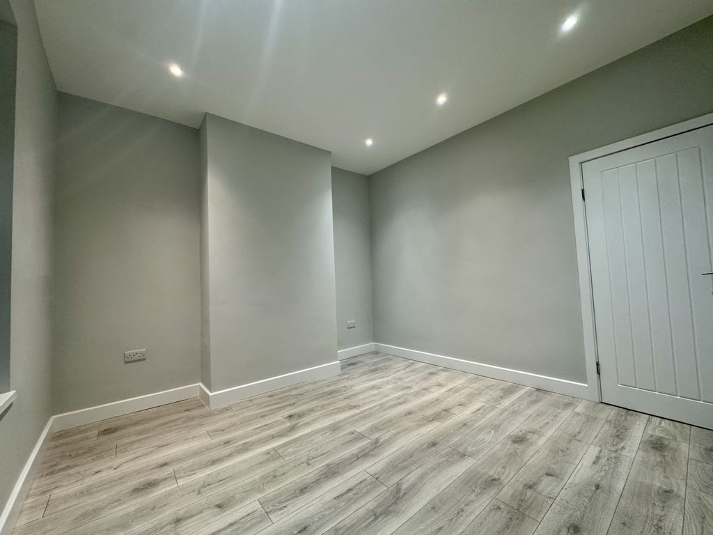 Property photo 3 of 9 Best Letting Agent In Sheffield