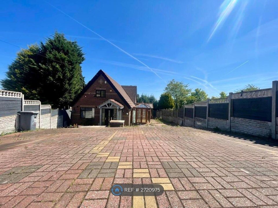 Property photo 2 of 14