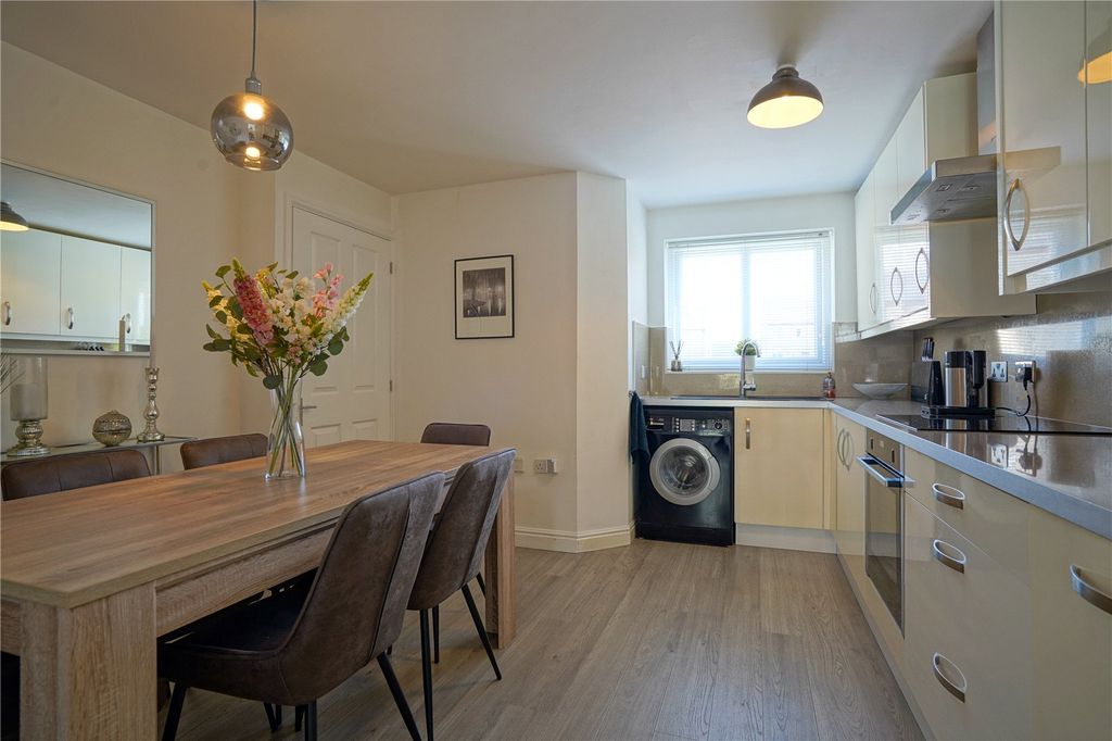 Property photo 3 of 14 Picture No. 08