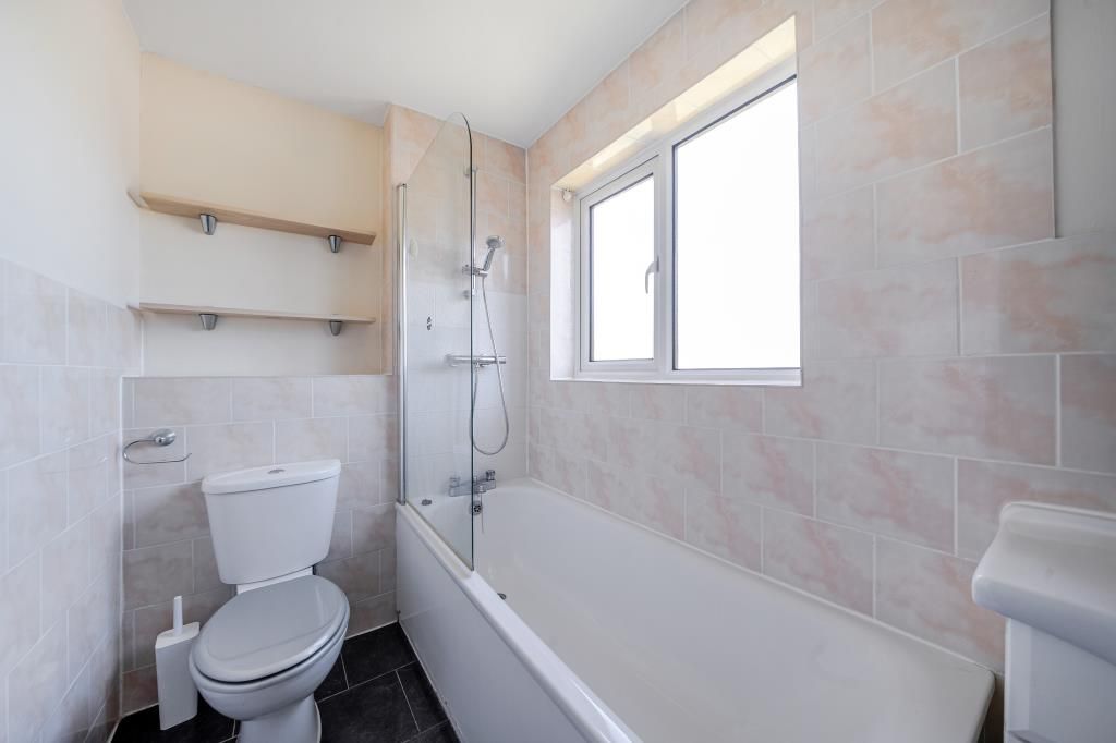 Property photo 3 of 20 Bathroom