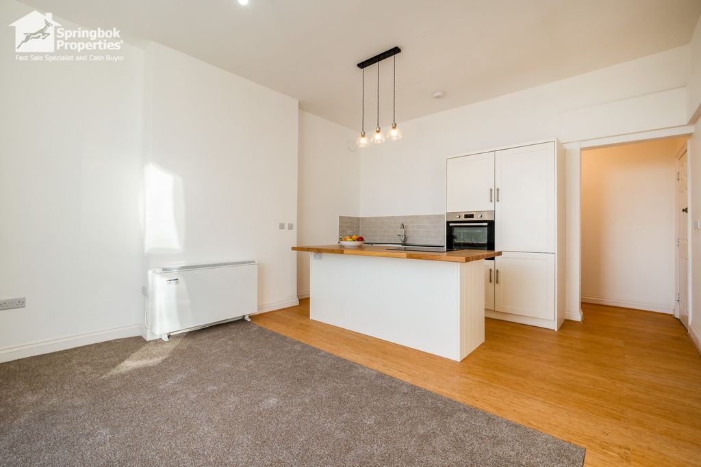 Property photo 2 of 16 Image 1