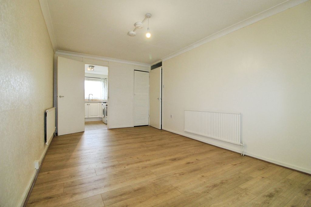 Property photo 3 of 10 Gallery