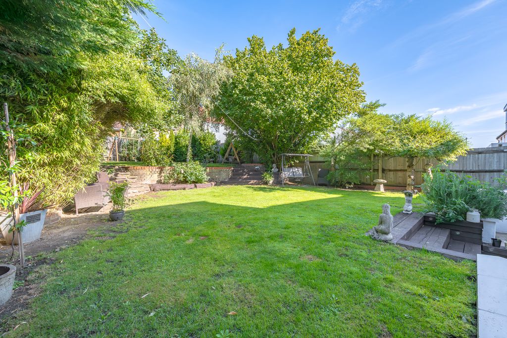 Property photo 2 of 24