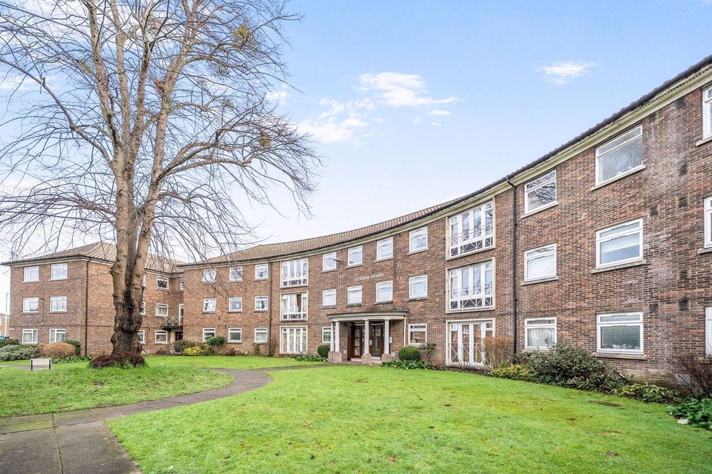 Property photo 1 of 11