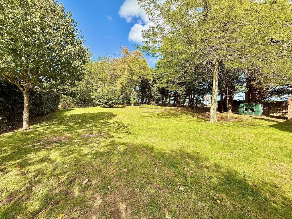 Property photo 2 of 23 Outside