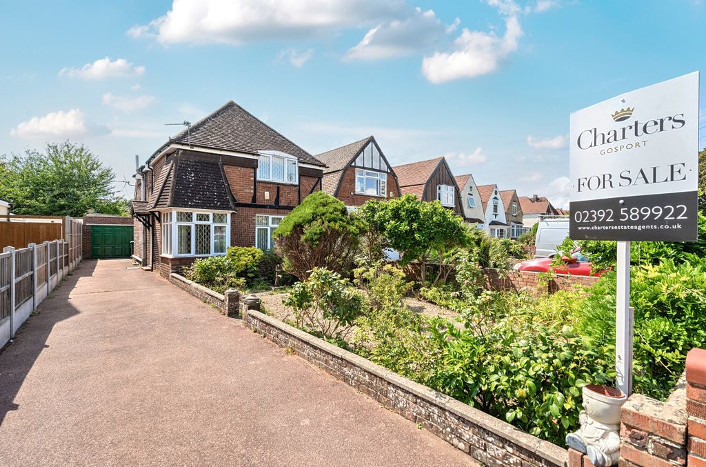 Property photo 1 of 14 1499517-19-6A6B79...
