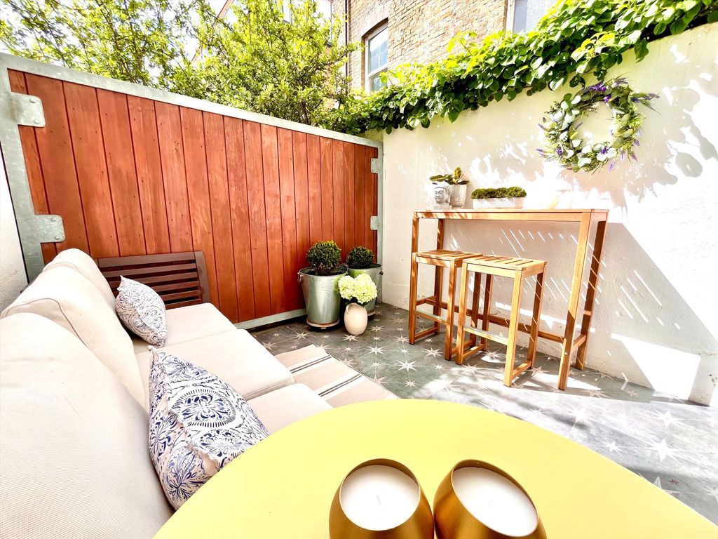 Property photo 1 of 4