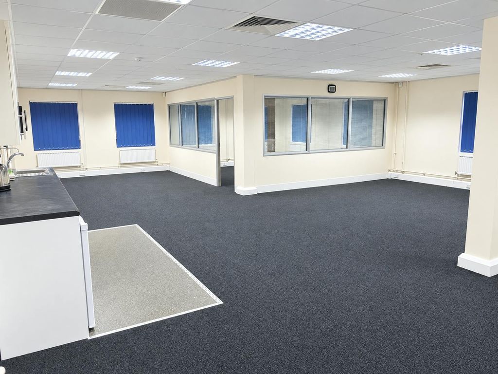 Property photo 3 of 3 Office