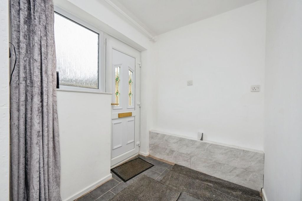 Property photo 2 of 20 54Chestnutclose-7.Jpg