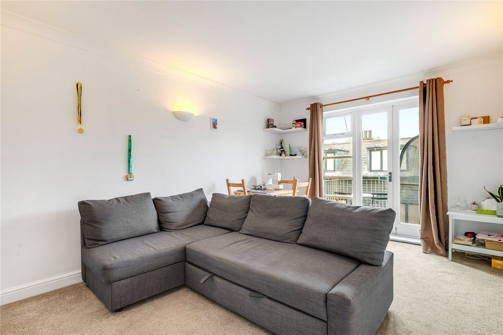 Property photo 2 of 7 Picture No. 04