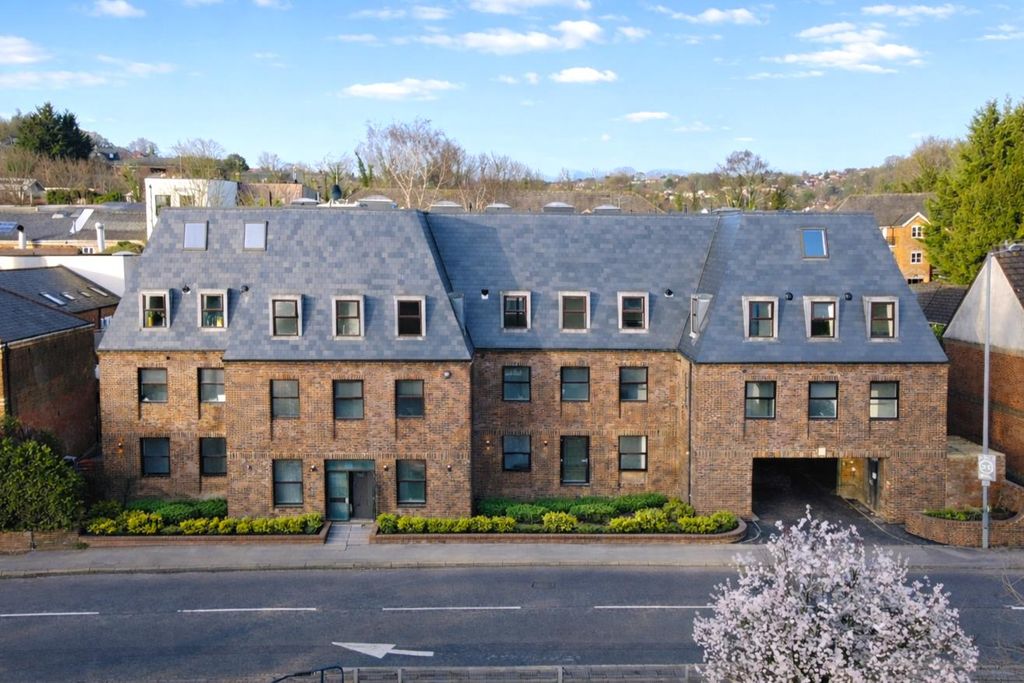 Property photo 1 of 10 Front Aspect