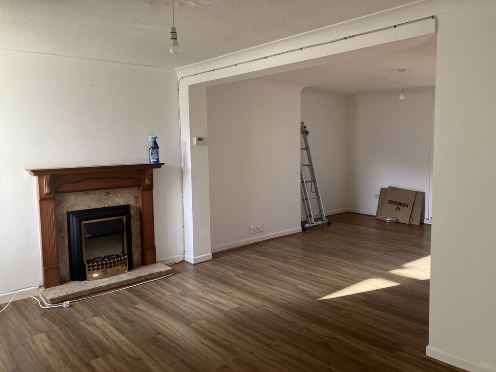 Property photo 3 of 8 Img_6104