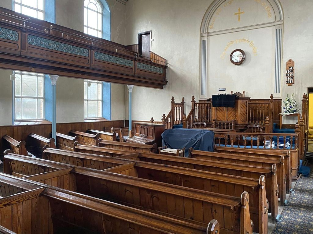 Property photo 3 of 11 Hall23.Jpg