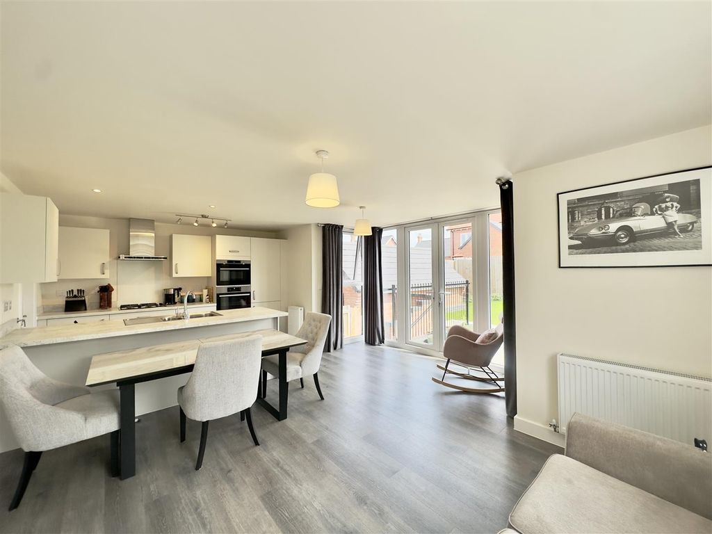 Property photo 2 of 23 2