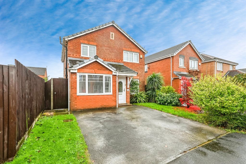 Property photo 1 of 18