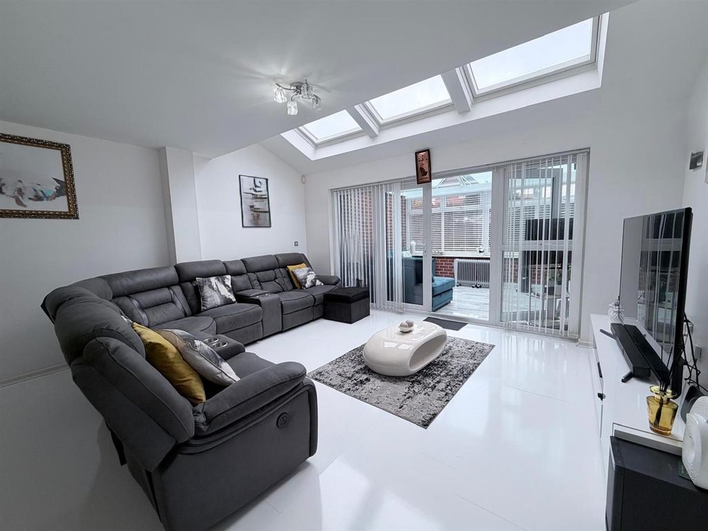 Property photo 3 of 22 Whatsapp Image 2026-02-12 At 14.26.16 (2).Jpeg