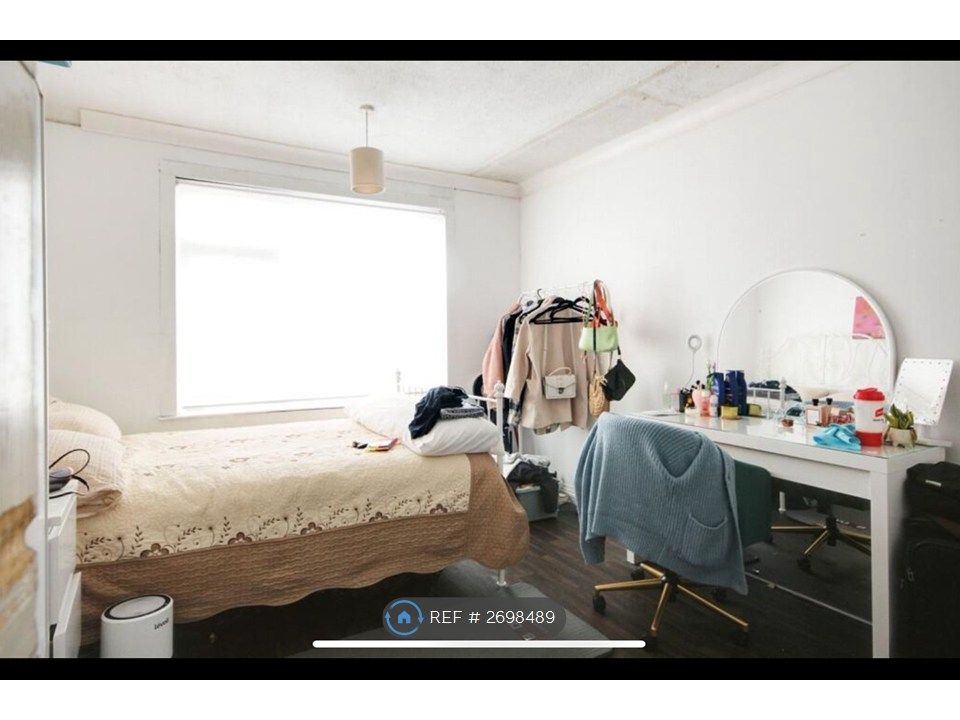 Property photo 1 of 4