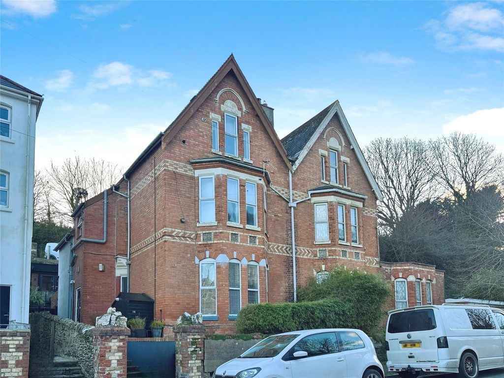 Property photo 1 of 14 Picture No. 17