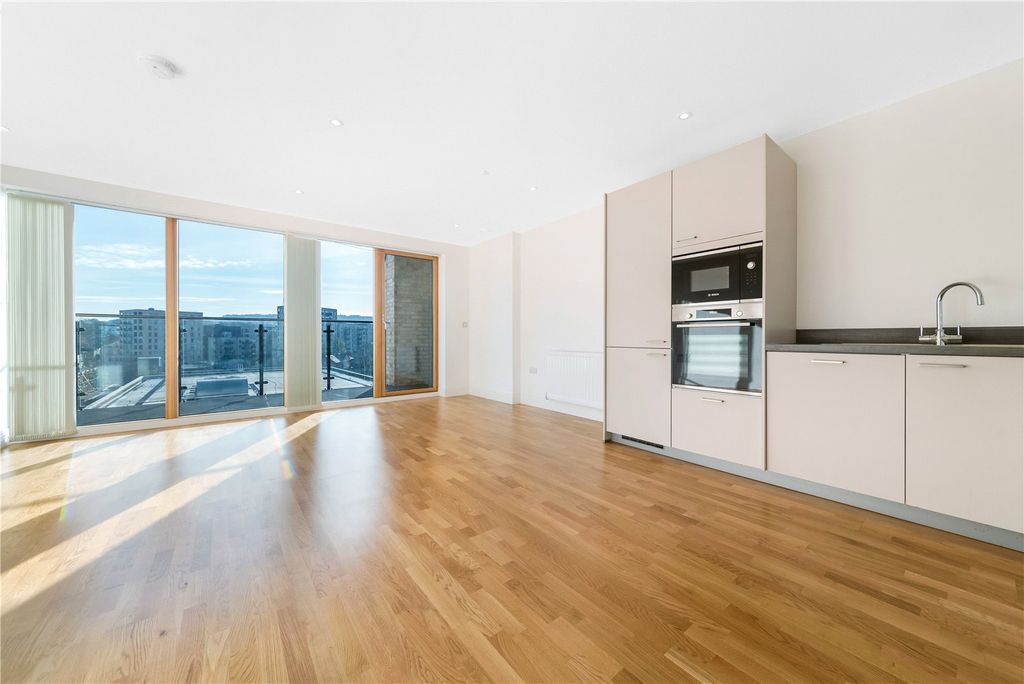 Property photo 3 of 13 Picture No. 06