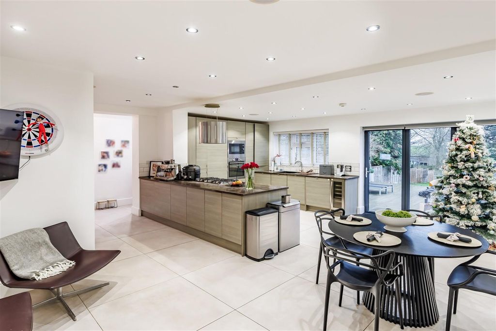 Property photo 2 of 38 78 Ivy Chim (15).Jpg