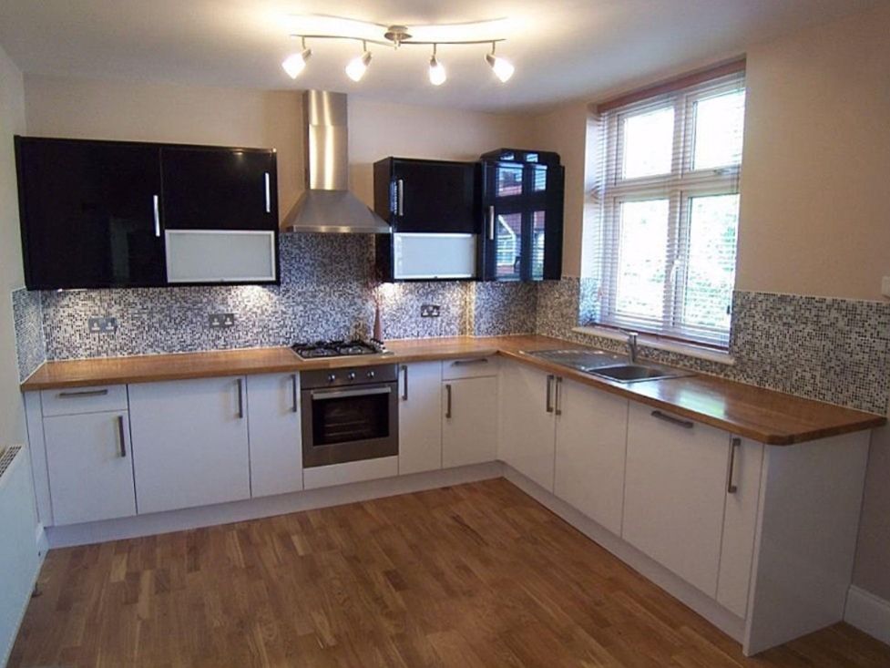 Property photo 2 of 4 Kitchen