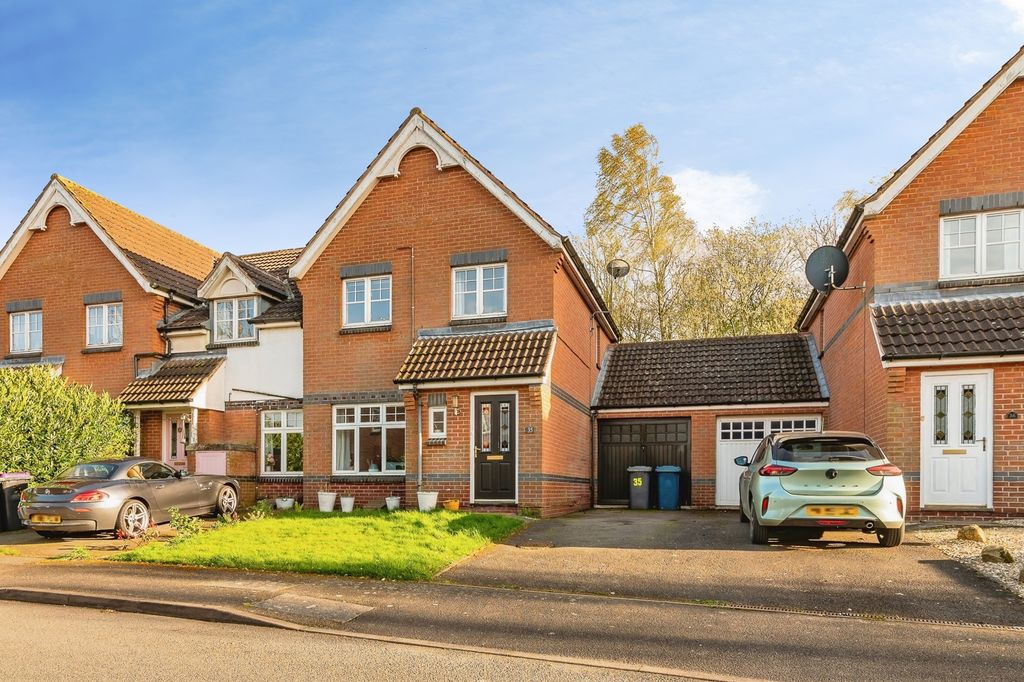 Property photo 1 of 17 Pbox-Img.Jpg