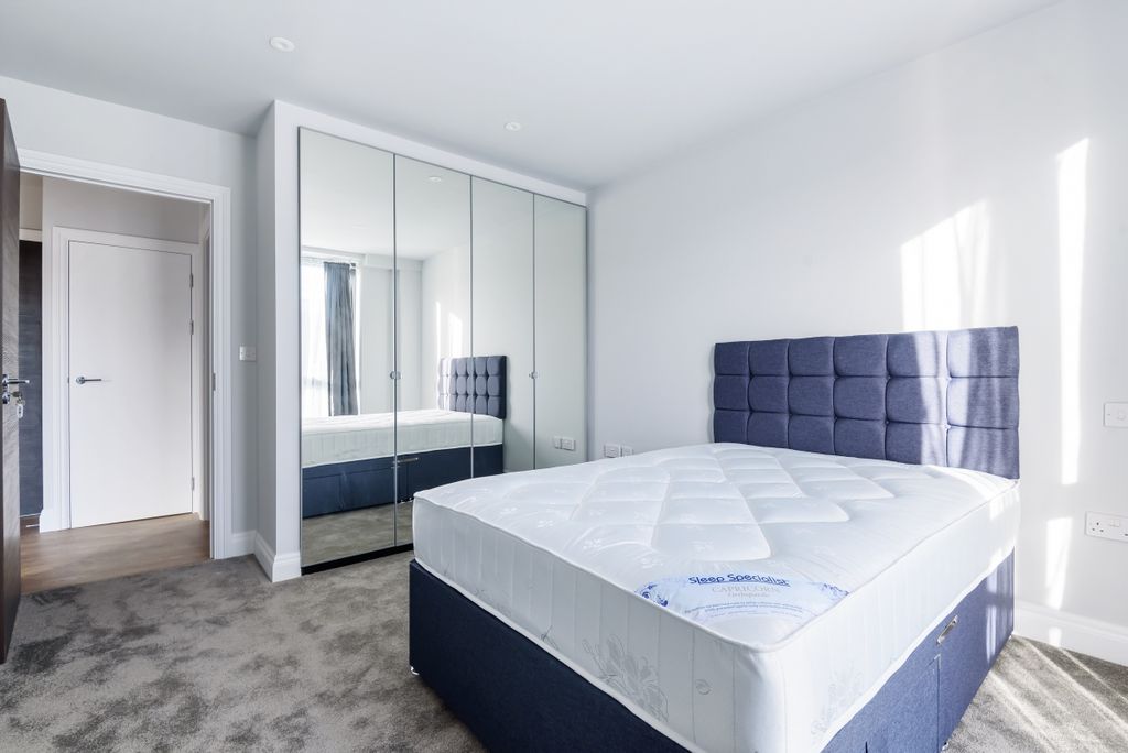 Property photo 2 of 7 815273 (4)