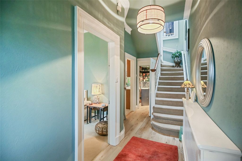 Property photo 3 of 18 Hall