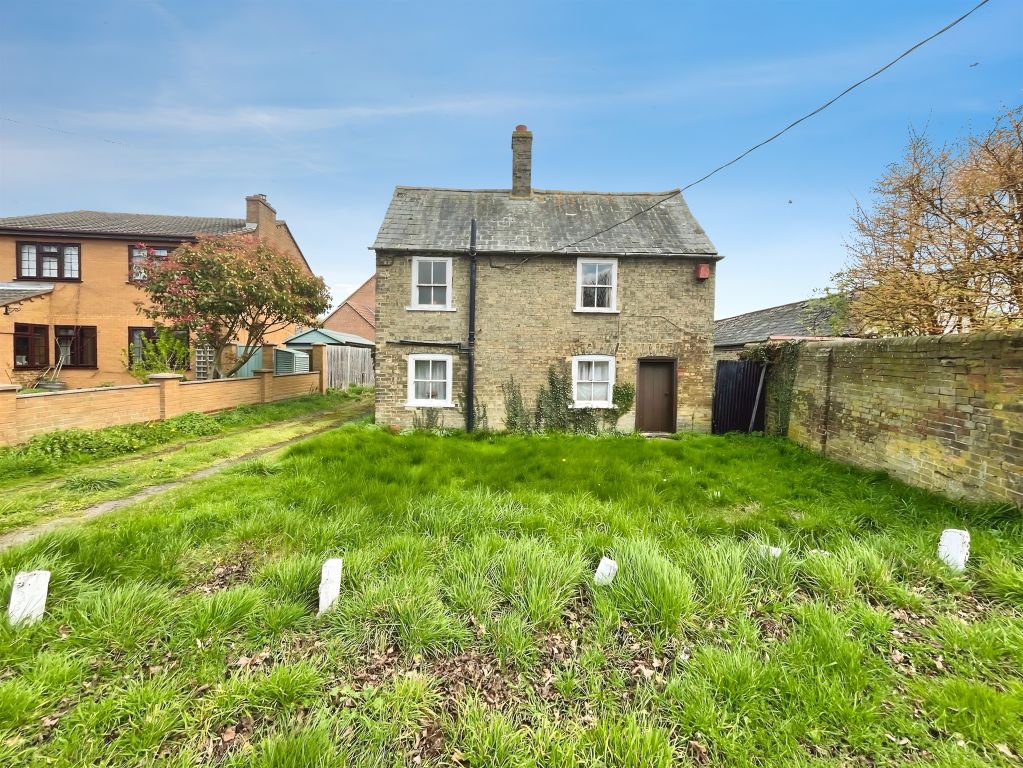 Property photo 1 of 5