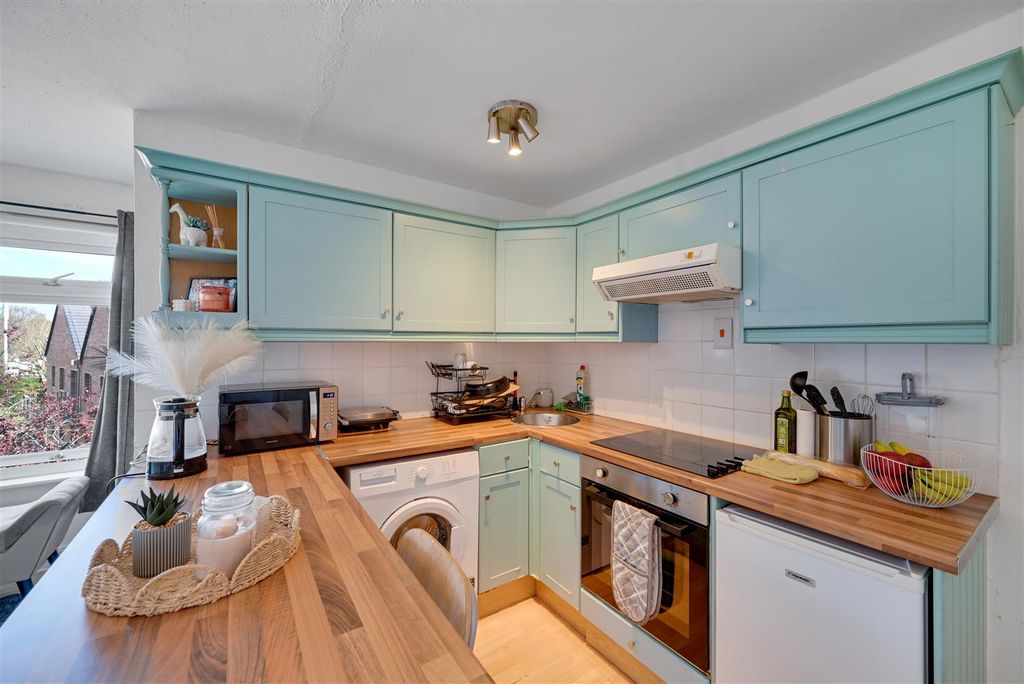 Property photo 3 of 7