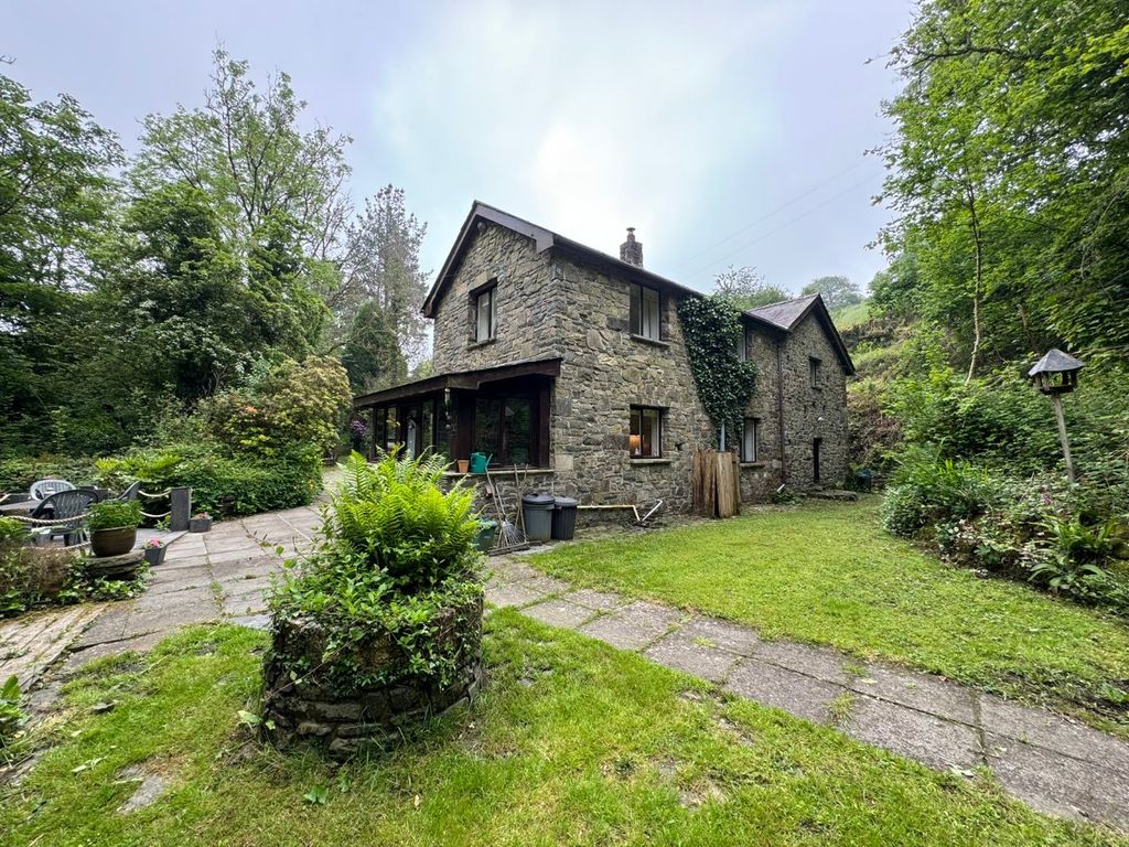 Property photo 3 of 52