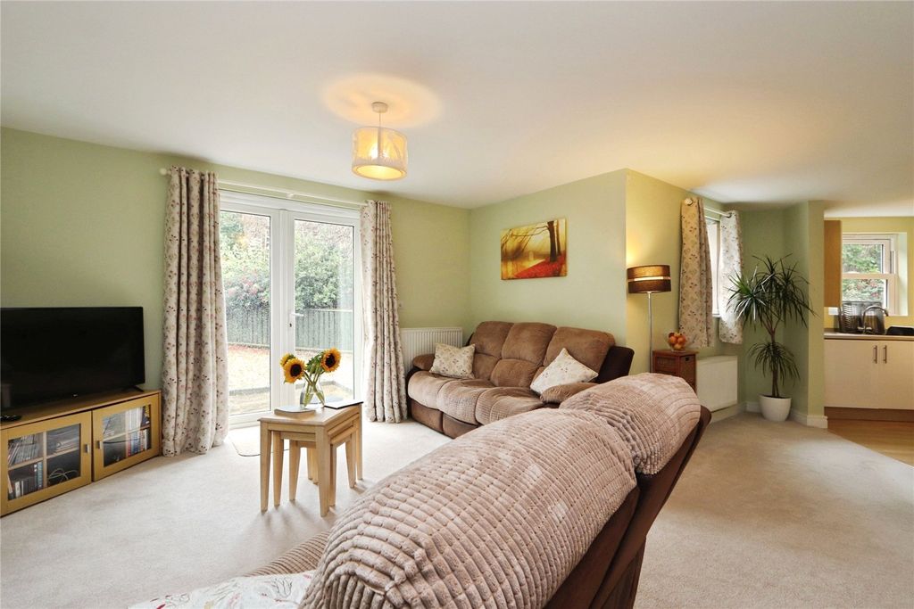 Property photo 1 of 16 Picture No. 05