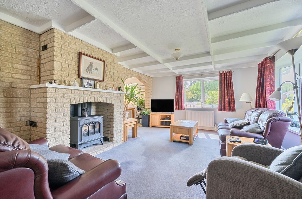 Property photo 2 of 16 1456148-13-69F4d8...