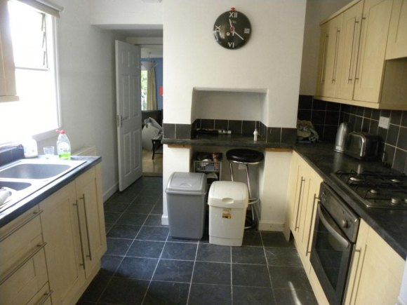 Property photo 2 of 5 Kitchen2Tr.Jpg