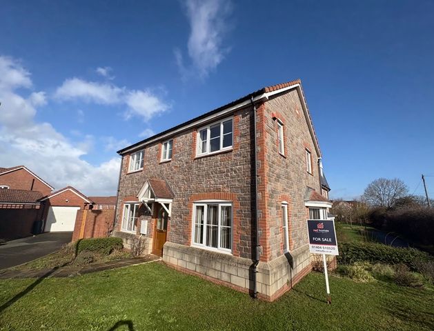 Property photo 1 of 12