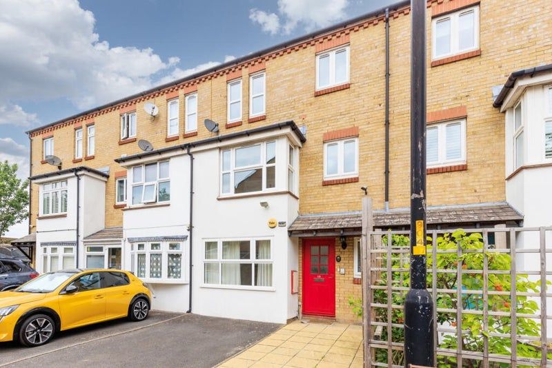 Property photo 3 of 6