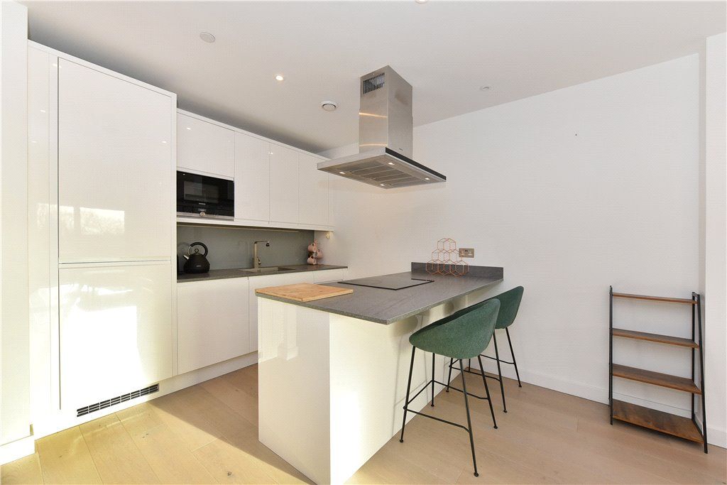 Property photo 3 of 16 Picture No. 17