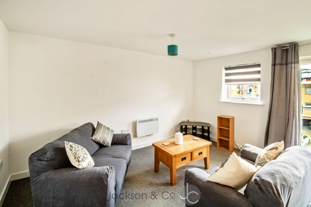 Property photo 2 of 7 Img_3646-Hdr