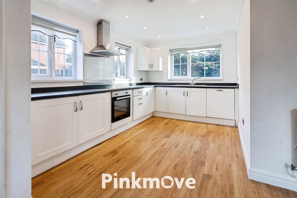 Property photo 3 of 28