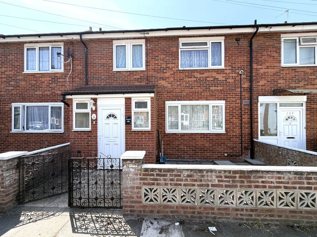 Property photo 1 of 12
