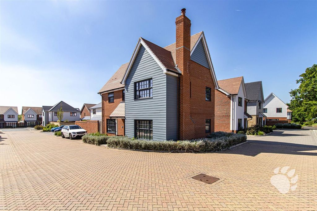 Property photo 1 of 25 Front