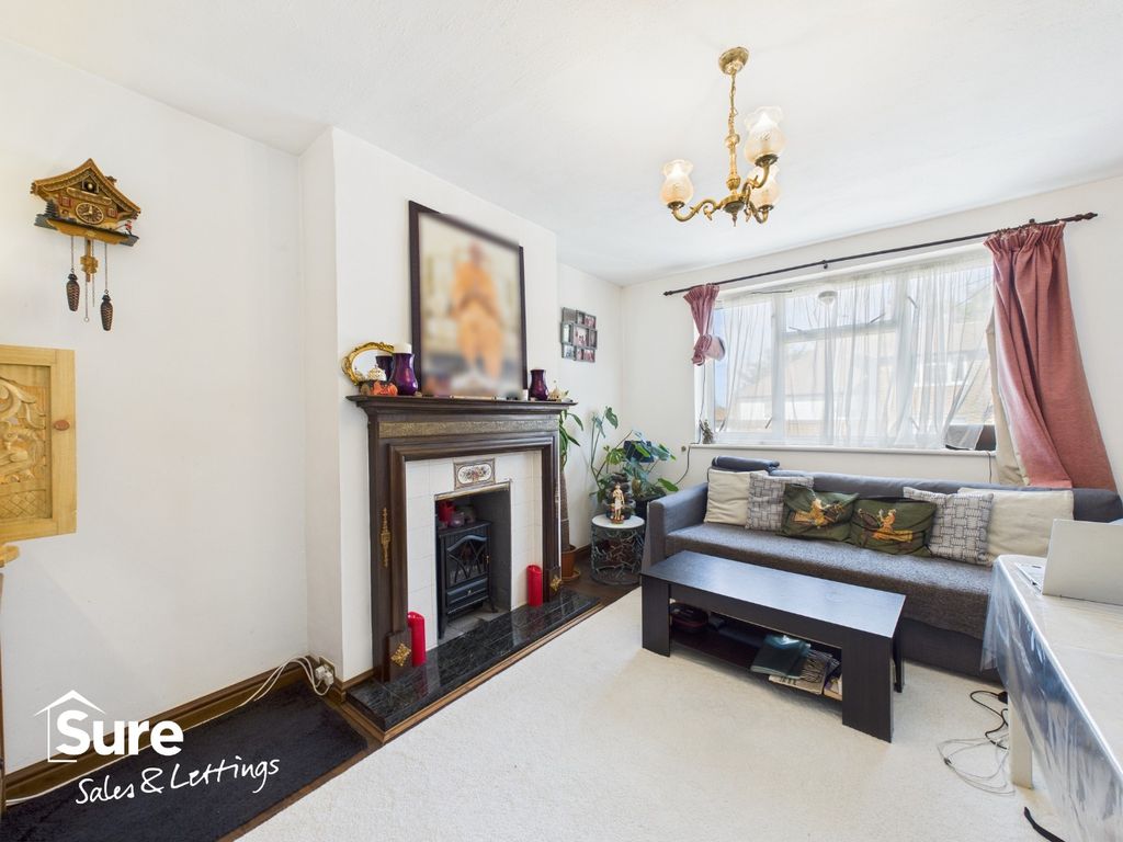 Property photo 2 of 16 4173303