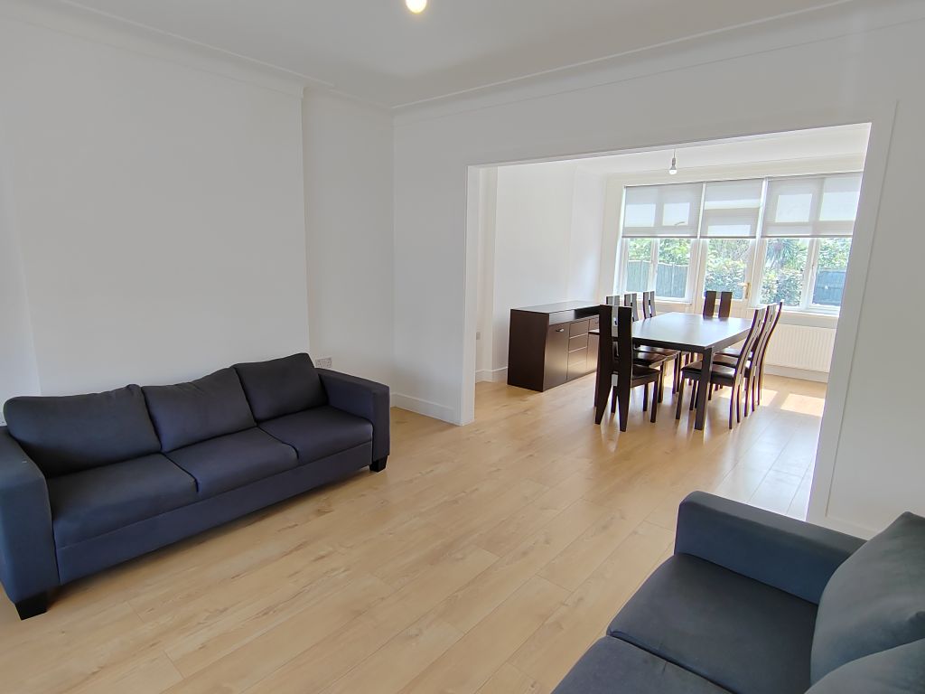 Property photo 3 of 28