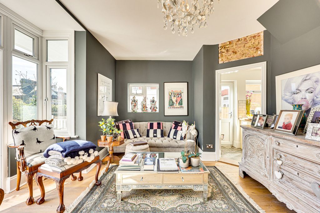 Property photo 3 of 26