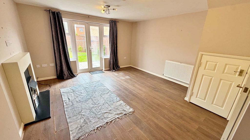 Property photo 3 of 13 Photo 7