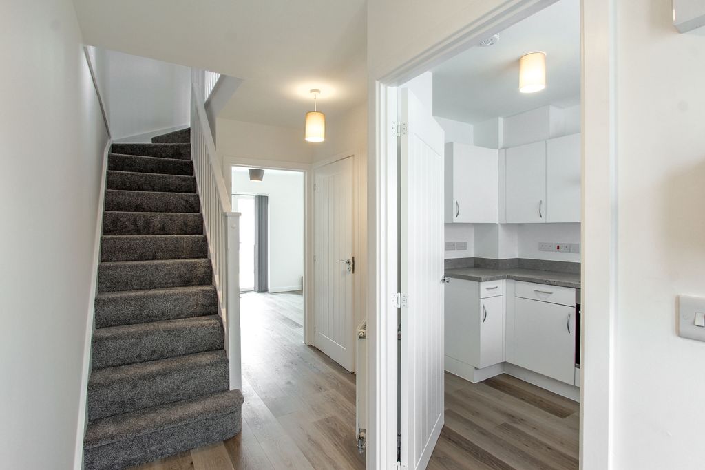 Property photo 2 of 12 Hallway